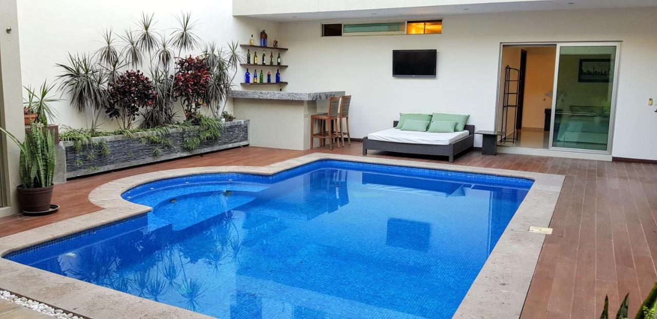 Suites Lagunas Колима Екстериор снимка